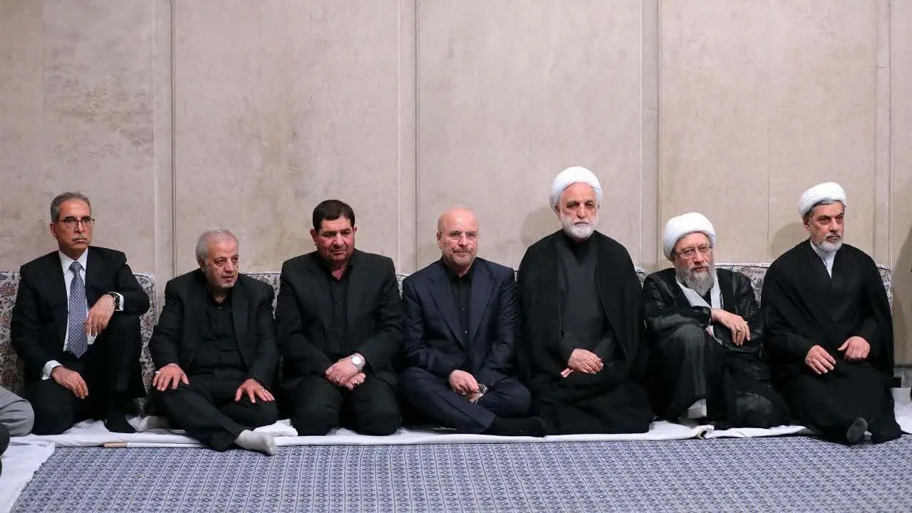 گزارش تصویری مراسم بزرگداشت رئیس‌جمهور شهید و همراهان گرامی ایشان با حضور رهبر انقلاب در حسینیه امام خمینی (ره). ۱۴۰۳/۳/۵