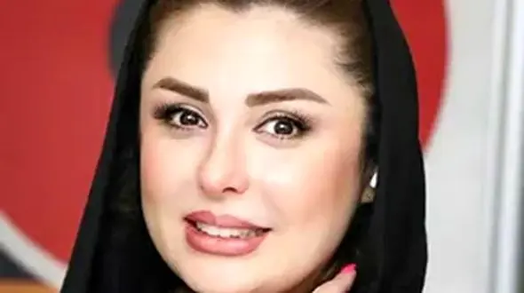 فیلم / چیدمان خانه‌ نیوشا ضیغمی؛ شیک، مجلل و سرشار از حس زندگی با الهام از رنگ‌های ملایم و چیدمانی منظم که دل هر کسی را می‌برد