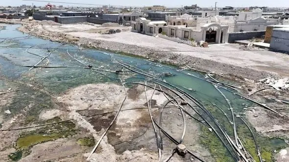 بازخوانی ابعاد یک شبکه گسترده فساد اقتصادی / گفت‌وگو با رئیس دادگاه اصل ۴۹ هرمزگان درباره پرونده ۳۰ ویلای لوکس قاچاقچیان سوخت در بندر کلاهی؛