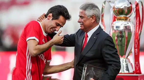 دستگیری مدیر باشگاه بزرگ به دلیل گرفتن رشوه و حق دلالی  