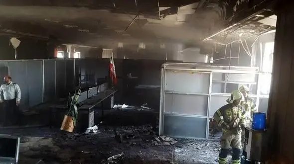 آتش سوزی در ساختمان دلار فردوسی تهران + عکس ها