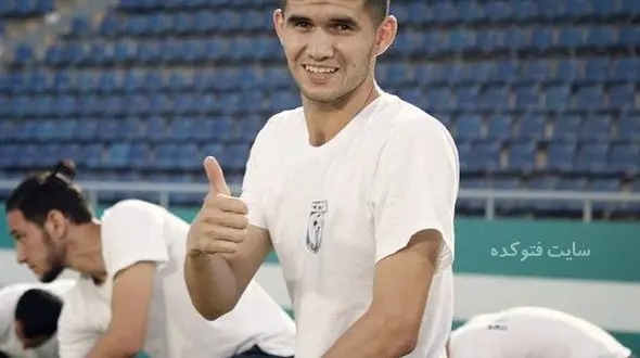 قلعه نویی در پی هافبک استقلال 