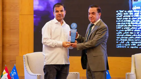 جایزه یک ربع قرن ترجمه ادبی به مریوان حلبچه 