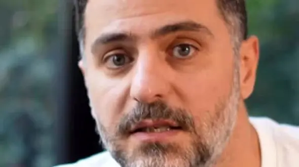 فیلم/ علی ضیا؛ رفیقم همیشه میگه من بهترین حس‌های دنیا رو از زنم گرفتم...../ اما تو بهمراهی عشق بهم آسیب نمیزنی...