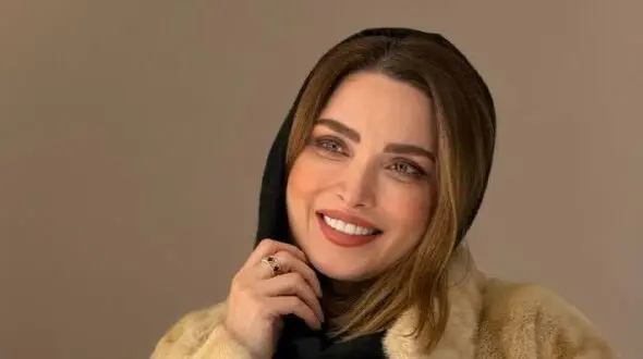 فیلم آوازخوانی باشکوه بهنوش طباطبایی با آهنگ گوگوش/  در تمام طول راه با منه عاشق ترین هم صدا بودی عزیز