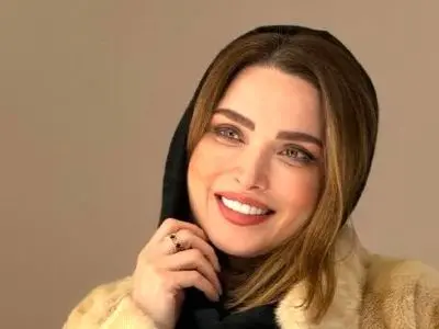 فیلم آوازخوانی باشکوه بهنوش طباطبایی با آهنگ گوگوش/  در تمام طول راه با منه عاشق ترین هم صدا بودی عزیز