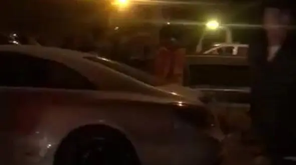 تصادف بنز سی ال اس و لکسوس در اتوبان پردیس + فیلم