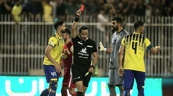 اعتراض نماینده مجلس به داوری پرسپولیس و نفت مسجد سلیمان