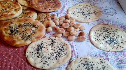 طرز تهیه کولیره؛ نان سنتی سنندج با بافتی نرم و نیمه‌ شیرین
