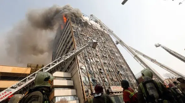 پلاسکو قربانی جدال های بین شهرداری و بنیاد مستضعفان