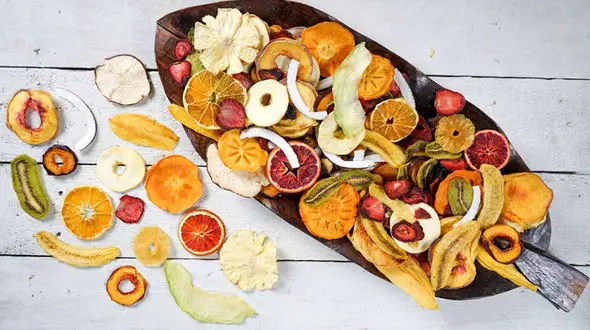 12 خاصیت میوه خشک