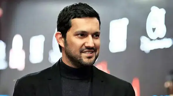 جذابیت حامد بهداد در میانسالی