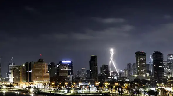 وال‌استریت ژورنال : تاکتیک‌های ایران دفاع چندلایه اسرائیل را به چالش کشیدند