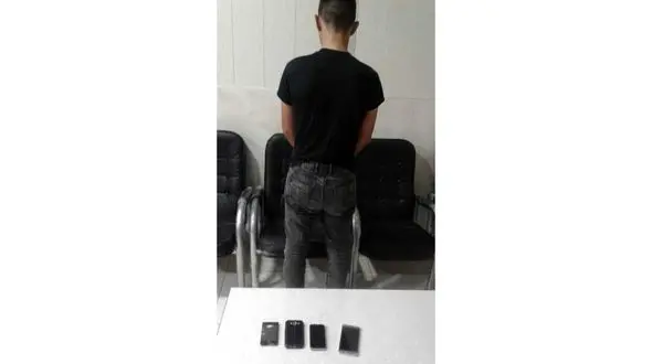 دستگیری موبایل قاپ جوان در آبادان