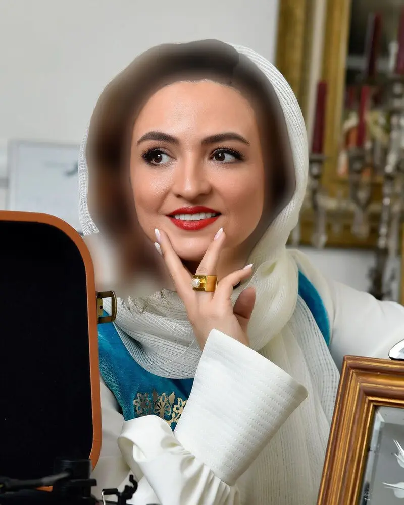 گلاره عباسی