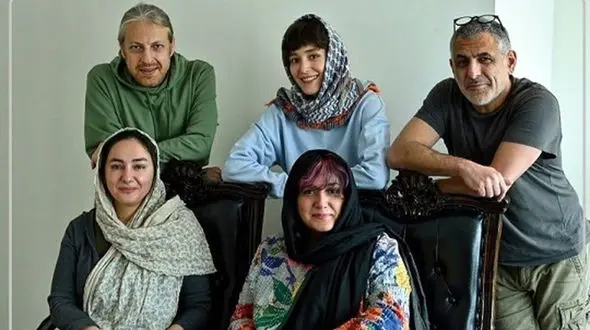 بازیگری که برای ۵ جلسه بازی در فیلم دستمزد ۴۰۰ میلیونی گرفت! /واکنش تند تهیه‌کننده «چرا گریه نمی‌کنی؟» به تحریم جشنوارۀ فجر توسط بازیگرانش