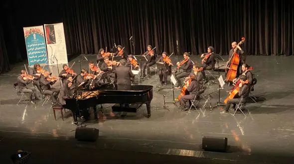 دانشجویان دانشگاه علمی کاربردی یک ارکستر راه انداختند