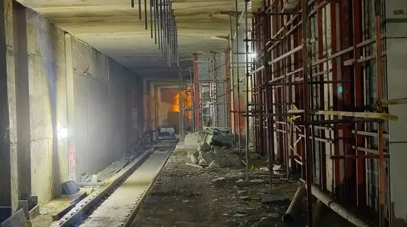 فیلم آماده سازی بزرگترین ایستگاه متروی تهران / عملیات زیر استادیوم تختی 
