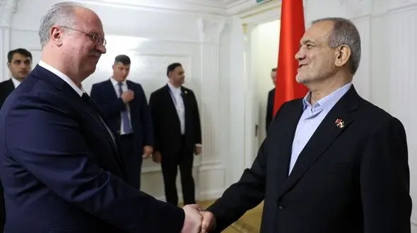 سفر به بلاروس آغازی برای راهی طولانی بین دو کشور است/ مجالس در تسهیل و پیشبرد اهداف دولت‌ها بسیار موثر هستند