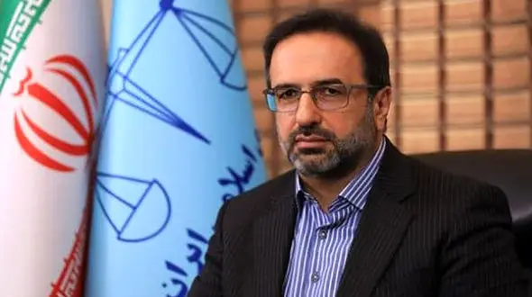 انهدام باند بزرگ جعل و تصاحب خانه ها در نظرآباد کرج / اعضای باند کارمند و وکیل بودند