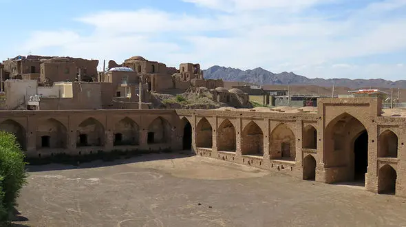 عکسی از کاروانسرای قدیمی در ایران + عکس تاریخی