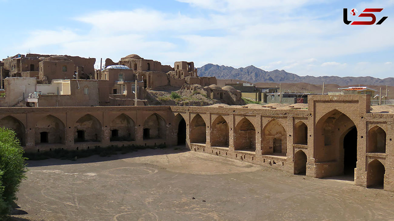 عکس قدیمی از کاروانسرای عباس آباد