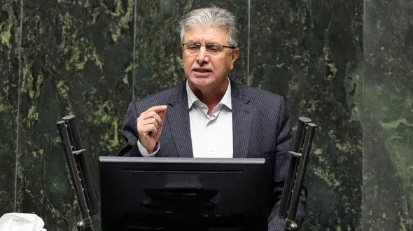 احتمالا از خانواده‌ بازداشتی‌های کمتر از ۱۸ سال تعهد بگیرند/ باید پاسخ معترضان که به خیابان‌ها آمده‌اند داده شود