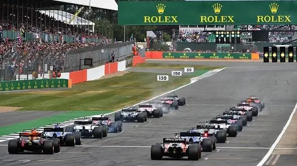 میلیونرهای ورزش مهیج اتومبیلرانی به صف شدند/ تیزر رسمی فرمول یک+فیلم