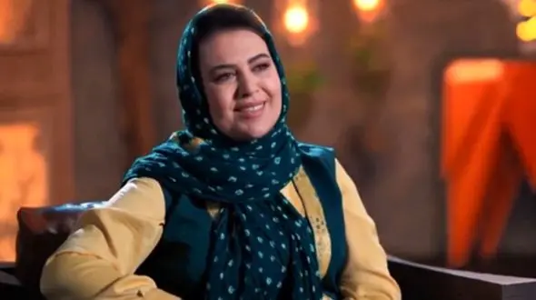 عکس خانوادگی از گیتی قاسمی و خواهرش در کنار هم