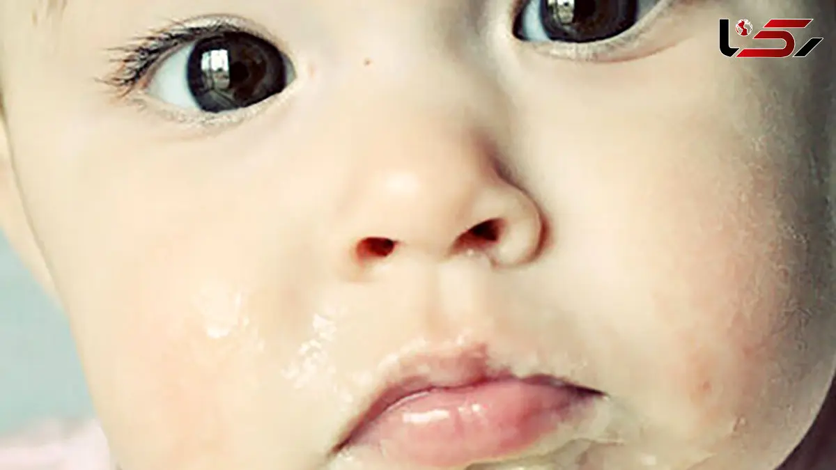 وقتی استفراغ نوزاد طبیعی نیست! هشدارهای جدی که نباید نادیده بگیرید