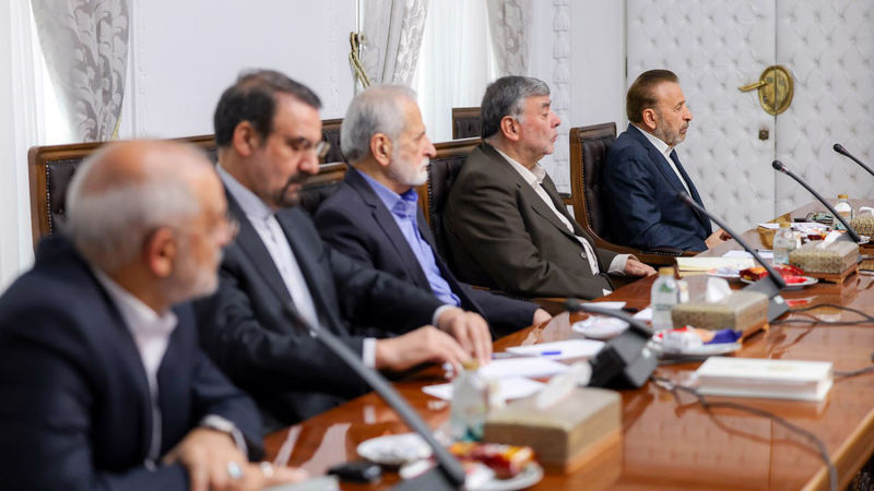  مسعود پزشکیان ، رئیس جمهور امروز با جمعی از وزرای سابق امور خارجه