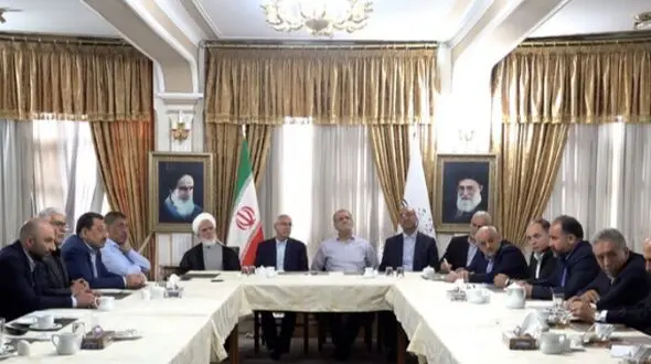 رئیس‌جمهور در اتاق بازرگانی کرمانشاه / اختیارات استانداران باید افزایش یابد