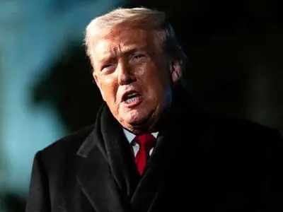 ترامپ: آمریکا در حال مذاکره هسته‌ای با جمهوری اسلامی است