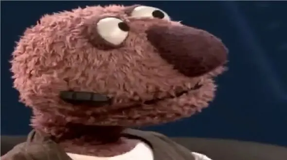 سکانس خندان؛ شعر جناب خان به زبان ماینری قیاسی رو پاچوند