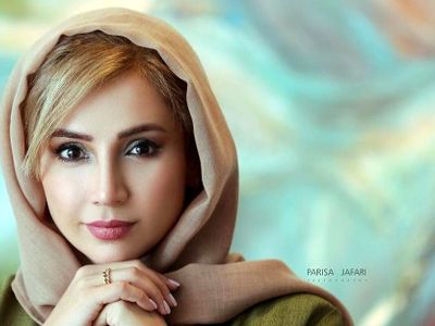 نگاهی به چیدمان مجلل و کلاسیک خانه های شبنم قلی‌خانی در دبی و تهران ! /از فرش اصیل ایرانی تا درخت کریسمس