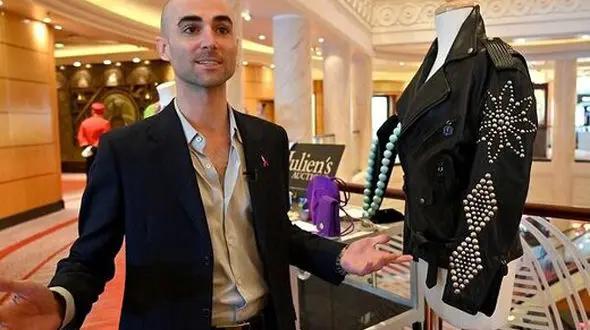 
اموال الیزابت تیلور به حراج گذاشته می‌شود
