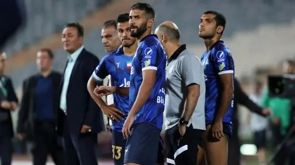 استقلال مدعی شماره یک قهرمانی است !