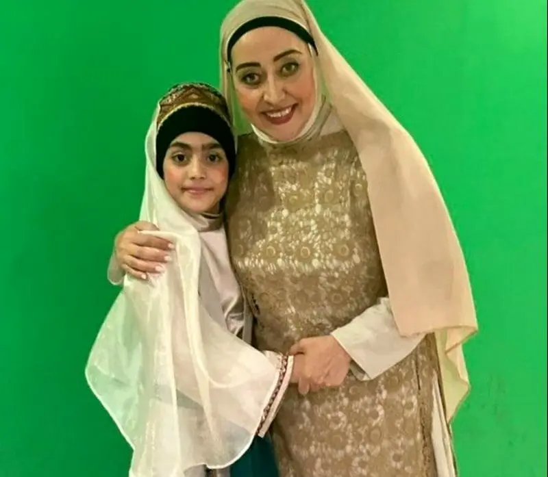 آرزو افشار و دخترش