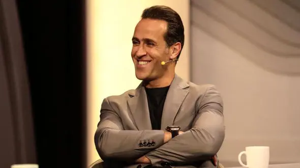 عکس دیدار علی کریمی با رئیس‌جمهور آلمان/ جادوگر فوتبال سیاسی شد !