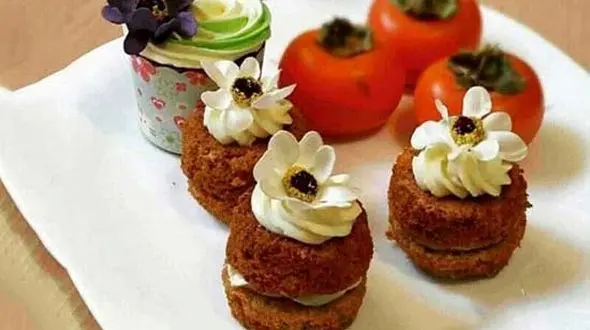 طرز تهیه کاپ کیک های خانگی باخرمالو