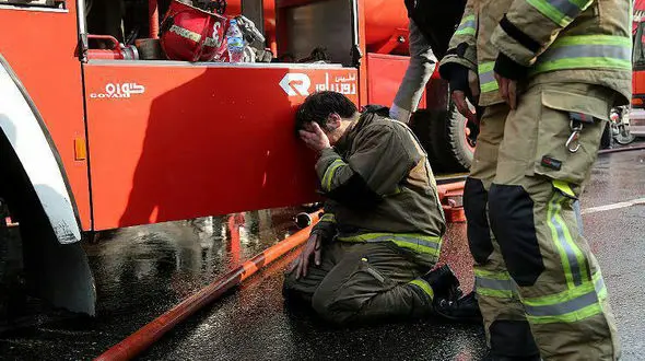 فیلم خواهش راننده آمبولانس از مردم برای اجازه امدادرسانی به مجروحان پلاسکو