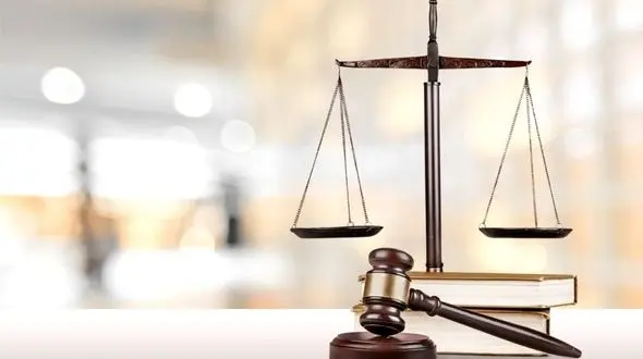 دریافت حکم بی گناهی به کمک وکیل از دادگاه