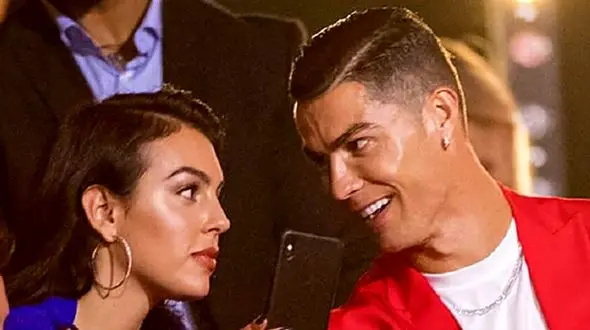 شام عاشقانه و ست الماس جورجینا و رونالدو به سبک بچه دبیرستانی ها در عربستان کولاک کرد!