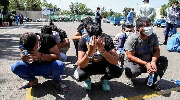 بازداشت سارقان مسلح نیکشهر / با کلت کمری سرقت می کردند