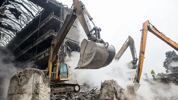  آواربرداری در پلاسکو بسیار ضعیف بود