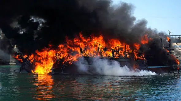 این پلیس فداکار به دل آتش زد / در دیلم چه اتفاقی افتاد !