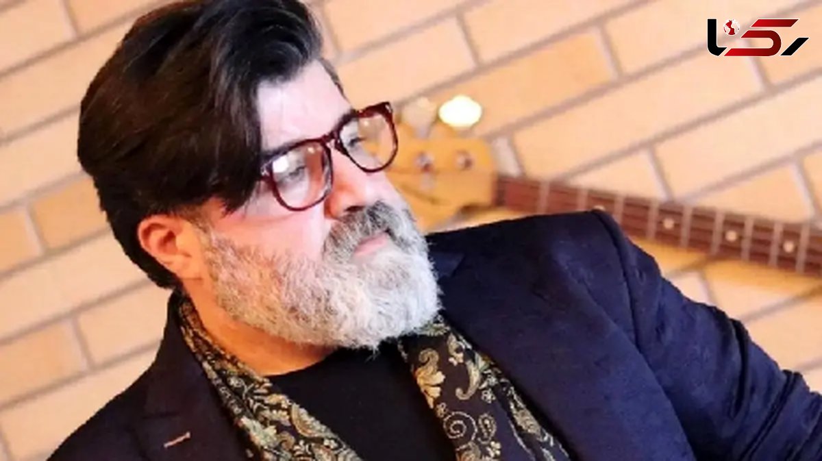آواز باشکوه و سوزناک مهدی یغمایی سر خاک برادرش/ با بغض خفه کننده میخونه و مادرش زار میزنه