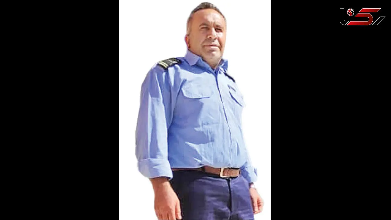 بازگرداندن کیف دلار گمشده توسط کارمند دانشگاه سمنان + عکس
