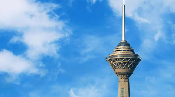 بازدید بانوان از برج میلاد فردا رایگان شد