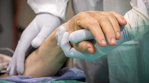 مشکلات روحی و روانی بهبودیافتگان از کرونا + توصیه به بیماران PTSD در شرایط کرونایی